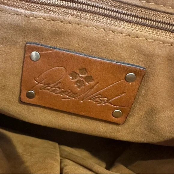 Patricia Nash AVELEY TOTE British Tan Tooled Leather Purse Bag - Picture 8 of 12